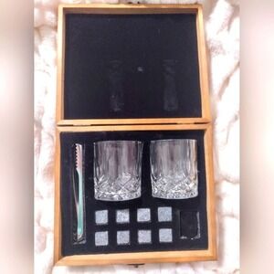 Whiskey glass stones gift set